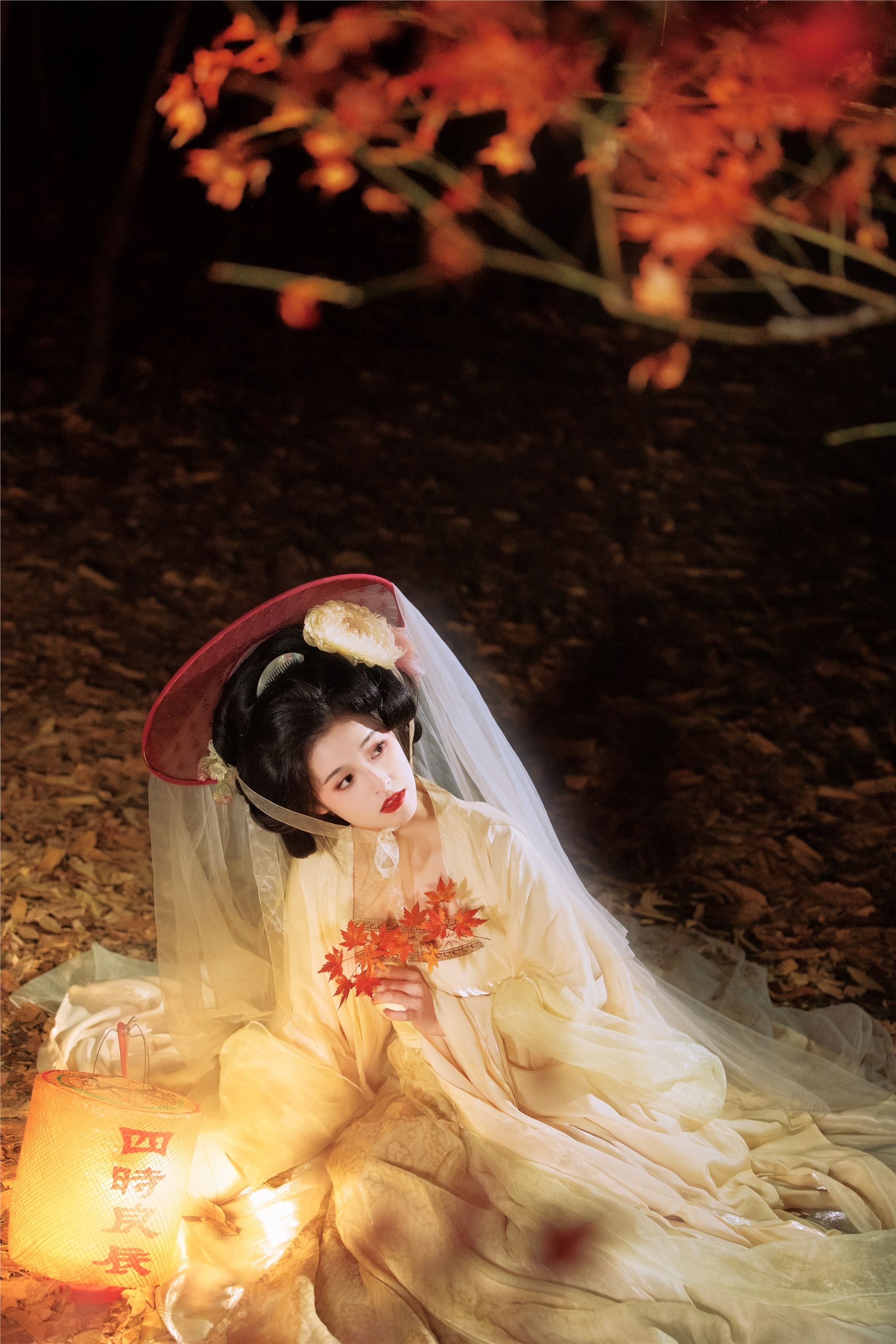 YITUYU 艺图语 2025.03.06 枫霜 恬恬圈圈